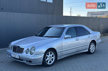 Седан Mercedes-Benz E-Class 2001 в Ужгороді
