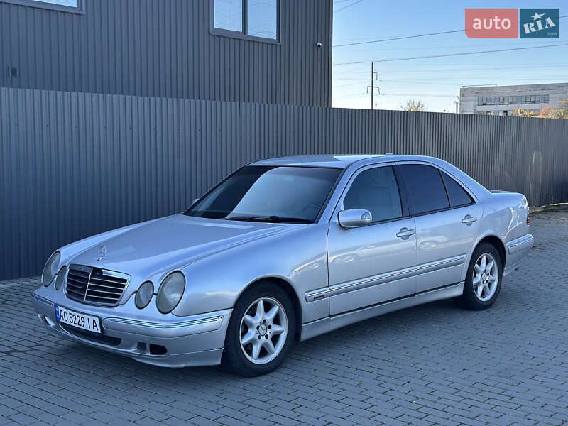 Mercedes-Benz E-Class 2001 Mercedes-Benz E-Class 2001