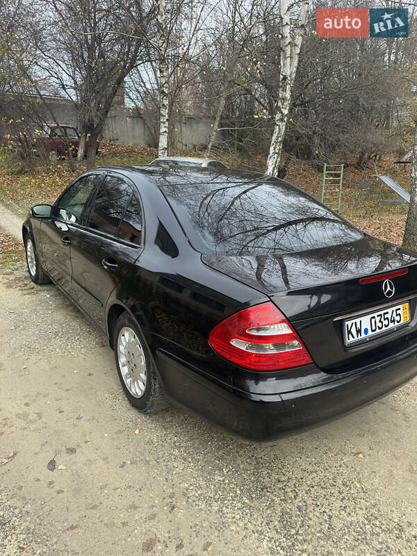 Седан Mercedes-Benz E-Class 2004 в Збараже