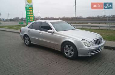 Седан Mercedes-Benz E-Class 2002 в Талалаївці