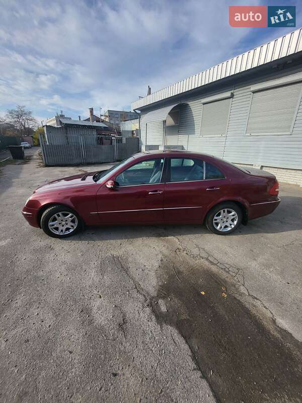 Седан Mercedes-Benz E-Class 2004 в Харькове