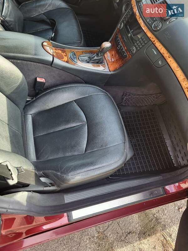 Седан Mercedes-Benz E-Class 2004 в Харькове