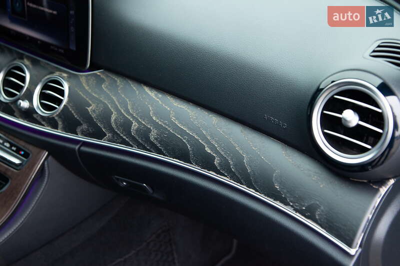 Седан Mercedes-Benz E-Class 2016 в Киеве фото 31 Седан Mercedes-Benz E-Class 2016 в Киеве