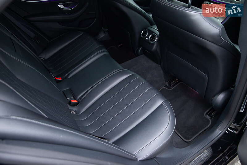 Седан Mercedes-Benz E-Class 2016 в Киеве фото 33 Седан Mercedes-Benz E-Class 2016 в Киеве