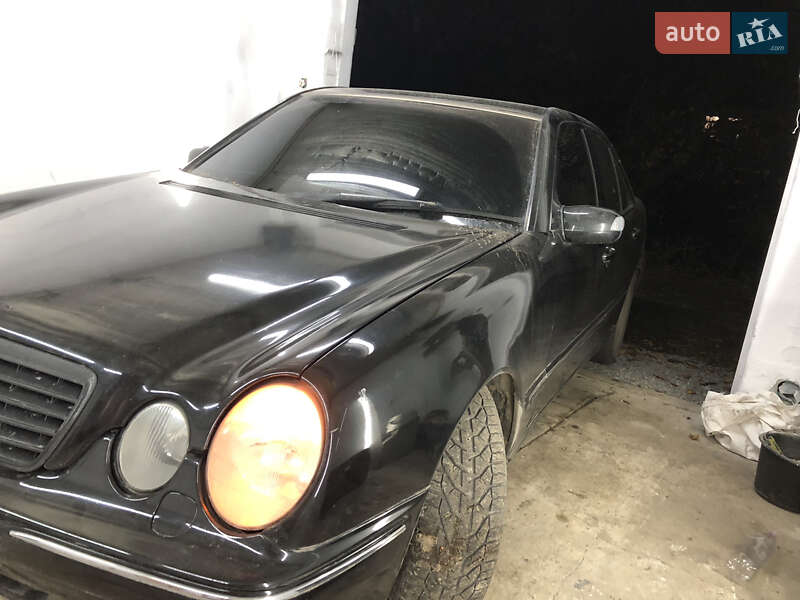 Седан Mercedes-Benz E-Class 2000 в Городке фото 5 Седан Mercedes-Benz E-Class 2000 в Городке