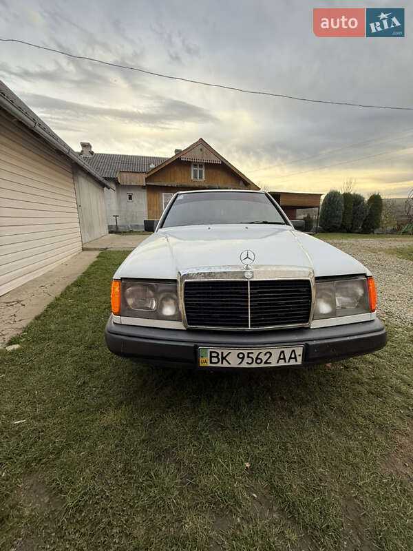 Седан Mercedes-Benz E-Class 1988 в Калуше фото 2 Седан Mercedes-Benz E-Class 1988 в Калуше