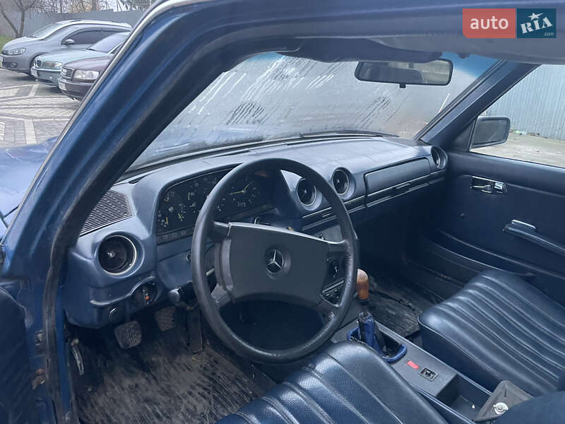Седан Mercedes-Benz E-Class 1983 в Черновцах фото 6 Седан Mercedes-Benz E-Class 1983 в Черновцах