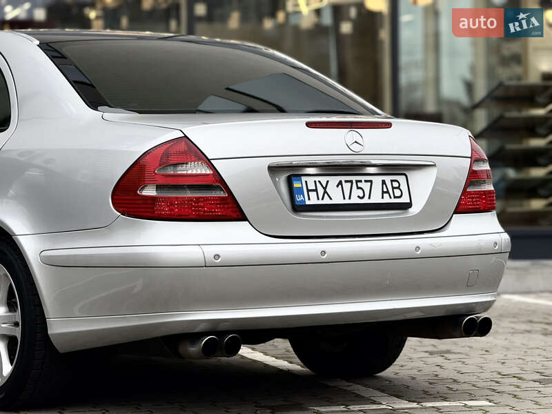 Седан Mercedes-Benz E-Class 2002 в Хмельницком