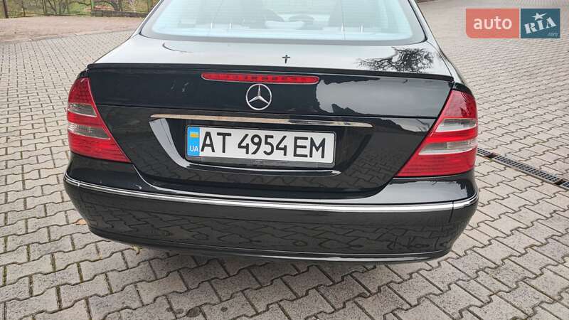Седан Mercedes-Benz E-Class 2004 в Івано-Франківську