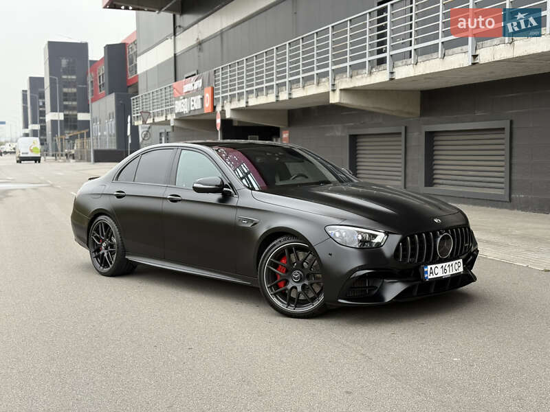 Mercedes-Benz E-Class 2021