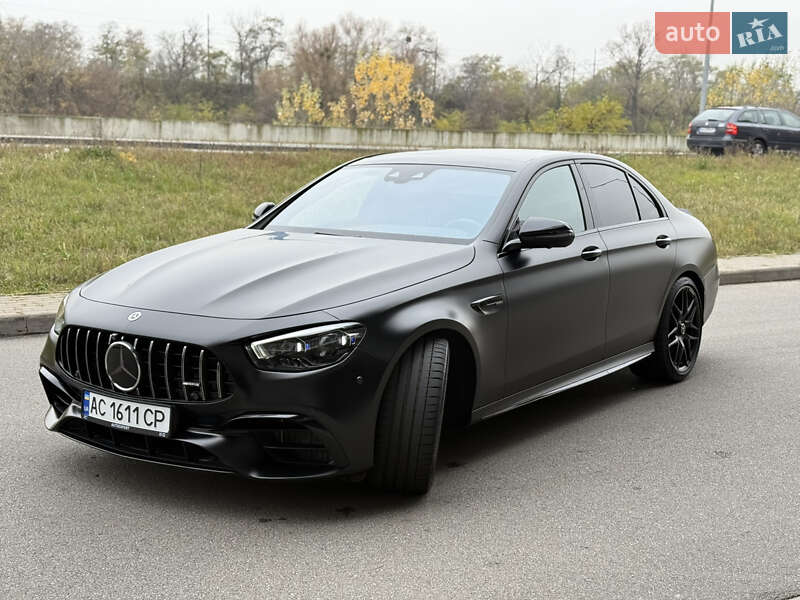 Седан Mercedes-Benz E-Class 2021 в Киеве