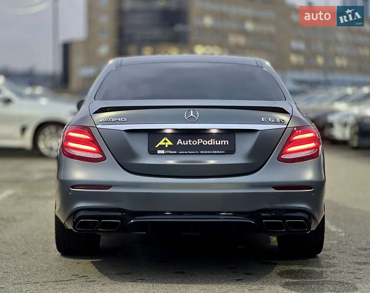 Седан Mercedes-Benz E-Class 2019 в Киеве