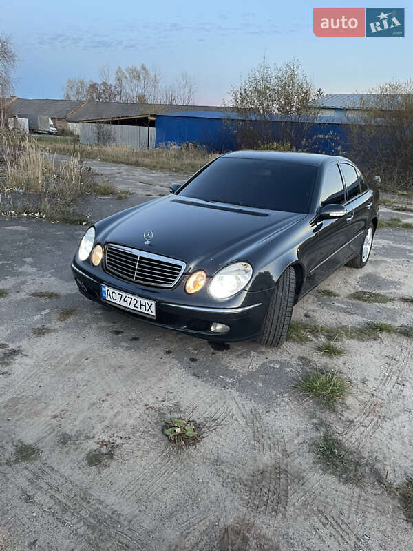 Седан Mercedes-Benz E-Class 2004 в Любомле фото 50 Седан Mercedes-Benz E-Class 2004 в Любомле