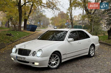 Седан Mercedes-Benz E-Class 2000 в Николаеве