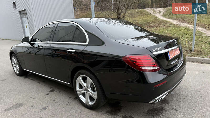 Седан Mercedes-Benz E-Class 2017 в Киеве фото 10 Седан Mercedes-Benz E-Class 2017 в Киеве