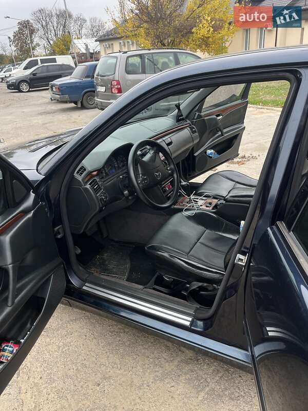 Седан Mercedes-Benz E-Class 2000 в Запорожье