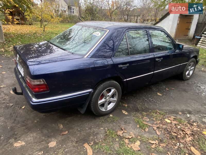 Седан Mercedes-Benz E-Class 1994 в Ровно фото 3 Седан Mercedes-Benz E-Class 1994 в Ровно