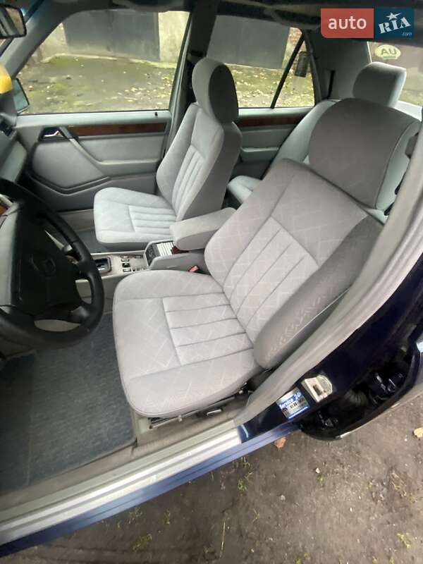 Седан Mercedes-Benz E-Class 1994 в Ровно фото 7 Седан Mercedes-Benz E-Class 1994 в Ровно