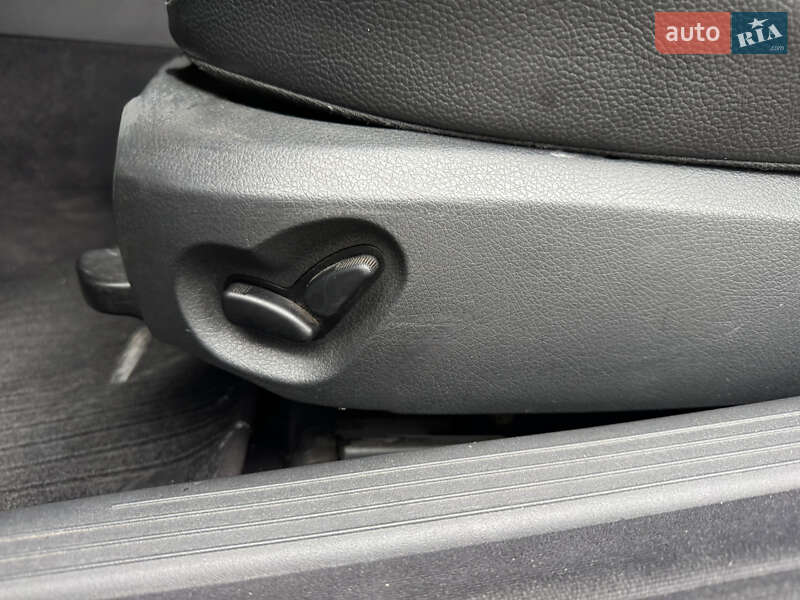 Седан Mercedes-Benz E-Class 2003 в Днепре фото 7 Седан Mercedes-Benz E-Class 2003 в Днепре