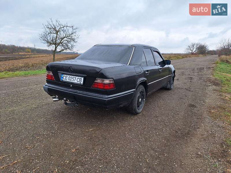 Седан Mercedes-Benz E-Class 1993 в Кицмани фото 9 Седан Mercedes-Benz E-Class 1993 в Кицмани
