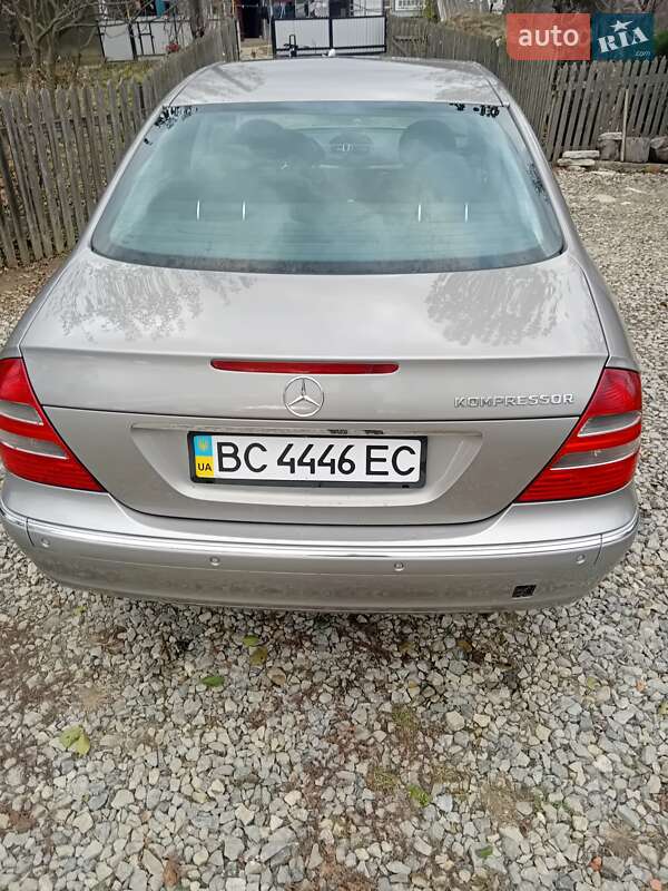 Седан Mercedes-Benz E-Class 2003 в Сторожинце фото 5 Седан Mercedes-Benz E-Class 2003 в Сторожинце