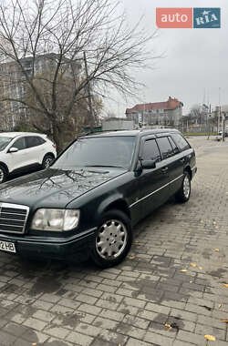 Универсал Mercedes-Benz E-Class 1993 в Ивано-Франковске