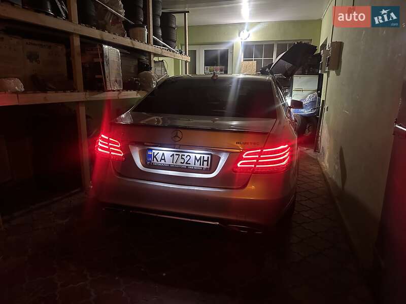 Седан Mercedes-Benz E-Class 2015 в Киеве
