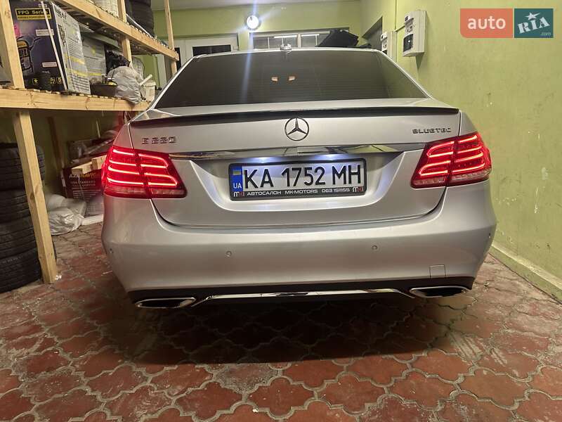 Седан Mercedes-Benz E-Class 2015 в Киеве