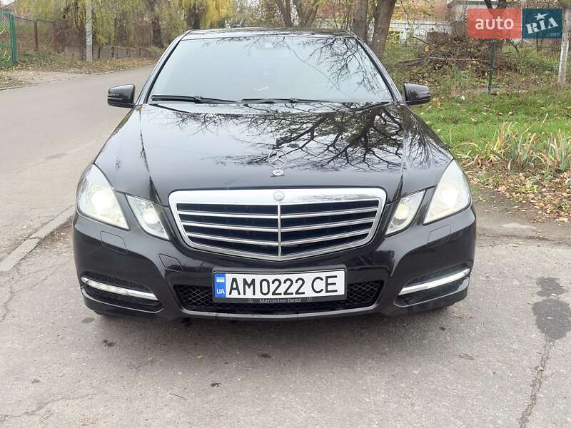 Седан Mercedes-Benz E-Class 2012 в Житомире фото 12 Седан Mercedes-Benz E-Class 2012 в Житомире