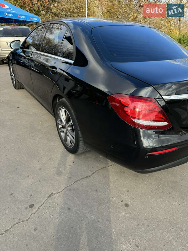 Седан Mercedes-Benz E-Class 2017 в Львові фото 4 Седан Mercedes-Benz E-Class 2017 в Львові