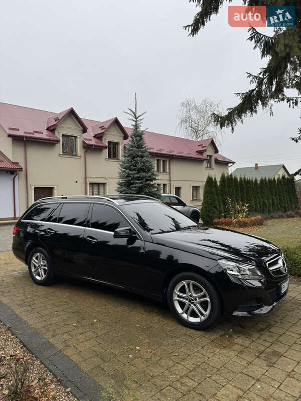 Универсал Mercedes-Benz E-Class 2015 в Львове фото 8 Универсал Mercedes-Benz E-Class 2015 в Львове