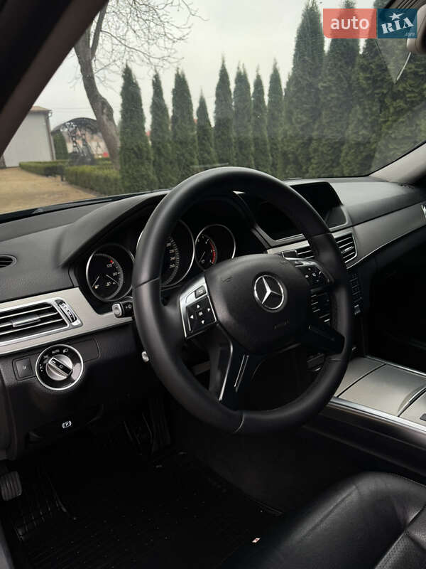 Универсал Mercedes-Benz E-Class 2015 в Львове фото 32 Универсал Mercedes-Benz E-Class 2015 в Львове