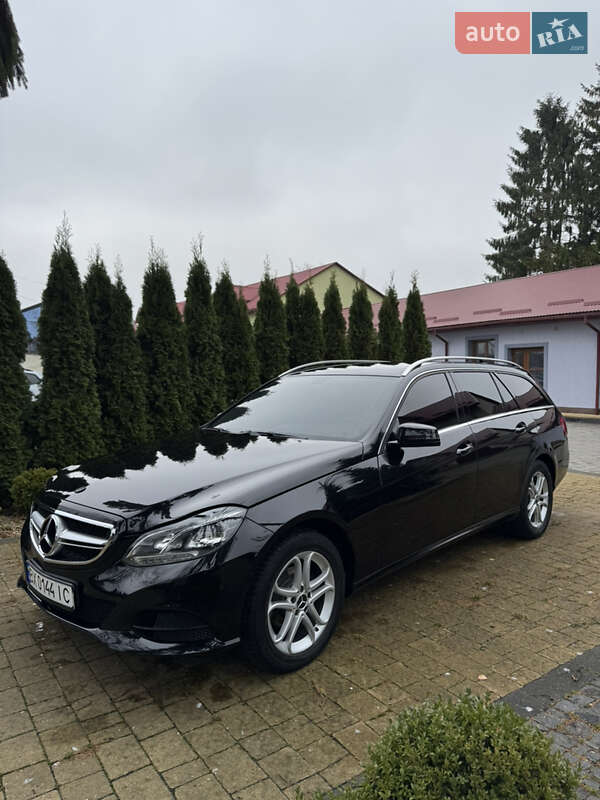 Универсал Mercedes-Benz E-Class 2015 в Львове фото 61 Универсал Mercedes-Benz E-Class 2015 в Львове