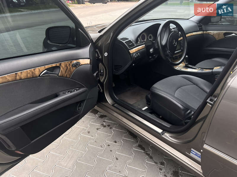 Седан Mercedes-Benz E-Class 2007 в Житомире фото 8 Седан Mercedes-Benz E-Class 2007 в Житомире