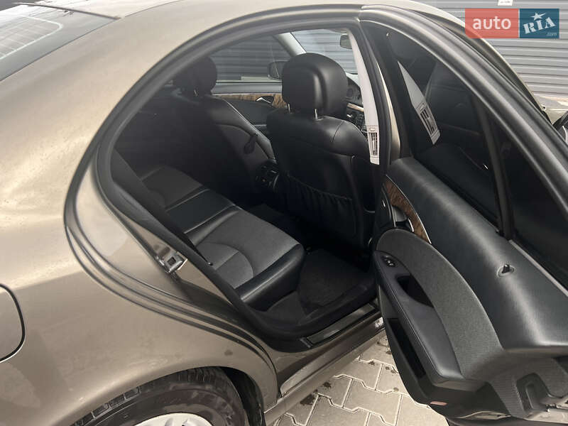 Седан Mercedes-Benz E-Class 2007 в Житомире фото 13 Седан Mercedes-Benz E-Class 2007 в Житомире