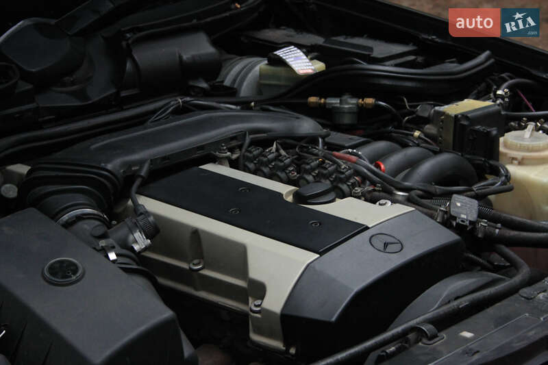 Седан Mercedes-Benz E-Class 1995 в Кропивницком