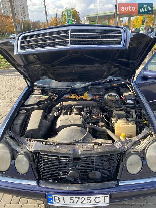 Седан Mercedes-Benz E-Class 1995 в Харькове