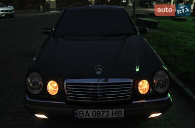 Седан Mercedes-Benz E-Class 1995 в Кропивницком