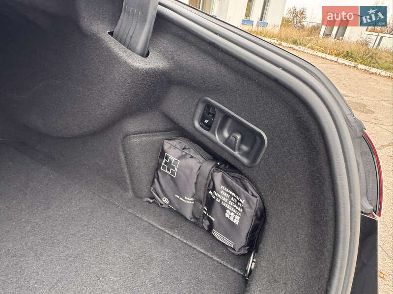 Седан Mercedes-Benz E-Class 2023 в Дніпрі