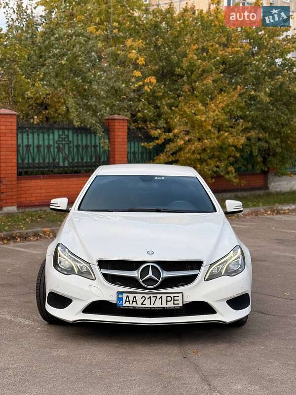 Купе Mercedes-Benz E-Class 2013 в Києві фото 16 Купе Mercedes-Benz E-Class 2013 в Києві