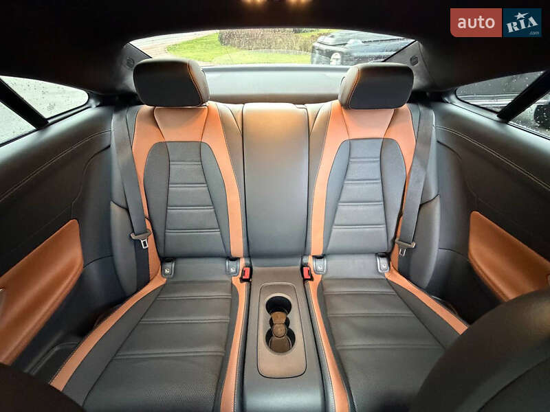 Купе Mercedes-Benz E-Class 2023 в Києві фото 14 Купе Mercedes-Benz E-Class 2023 в Києві