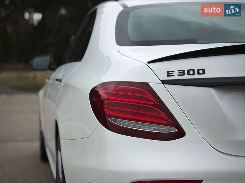 Седан Mercedes-Benz E-Class 2020 в Києві