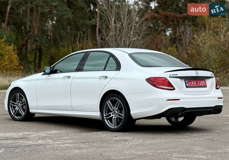 Седан Mercedes-Benz E-Class 2020 в Києві