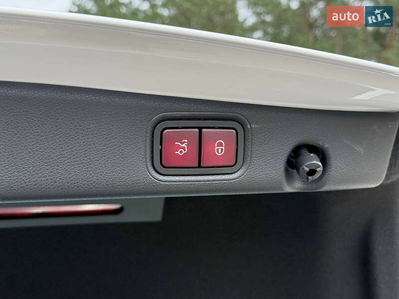 Седан Mercedes-Benz E-Class 2020 в Києві