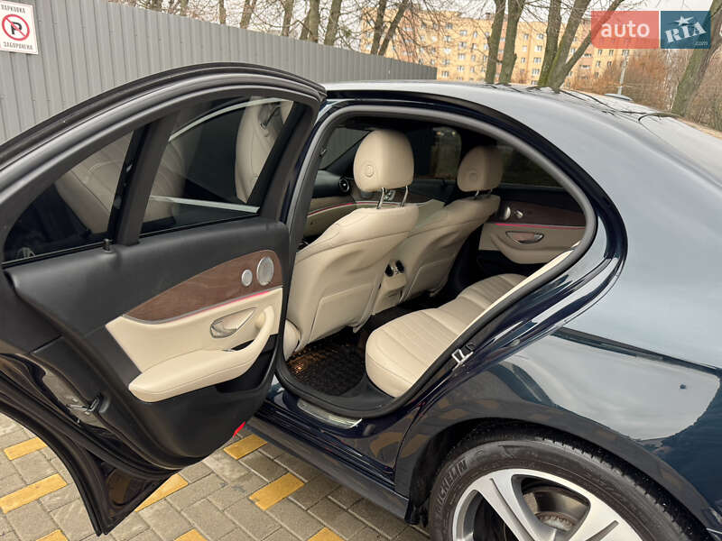 Седан Mercedes-Benz E-Class 2016 в Вінниці