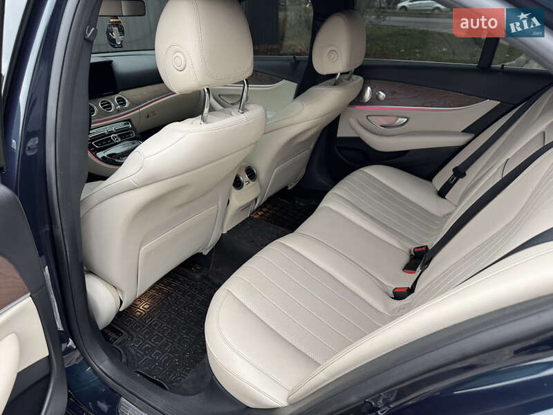 Седан Mercedes-Benz E-Class 2016 в Вінниці