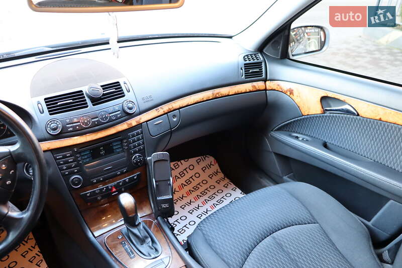 Универсал Mercedes-Benz E-Class 2005 в Львове фото 35 Универсал Mercedes-Benz E-Class 2005 в Львове