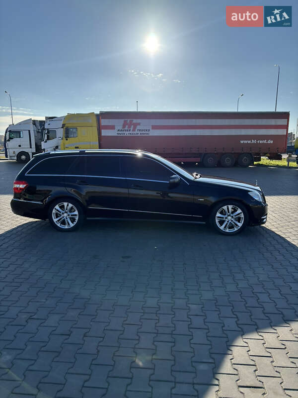 Універсал Mercedes-Benz E-Class 2012 в Луцьку