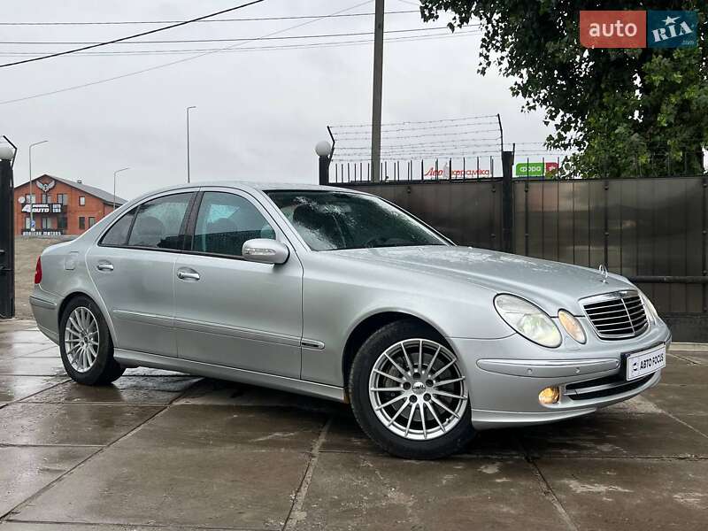 Mercedes-Benz E-Class 2005