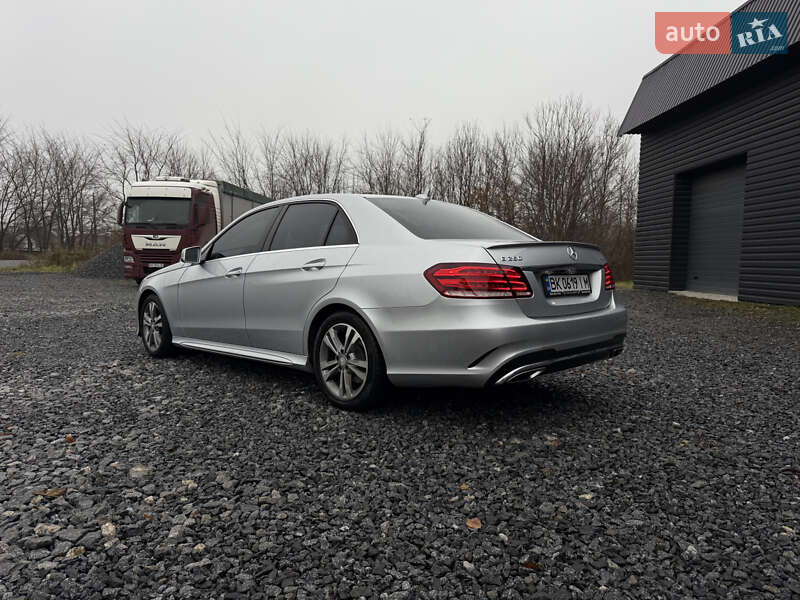 Седан Mercedes-Benz E-Class 2014 в Хмельницькому